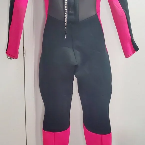 (SOLD  on EBay) O'neill Women's REACTOR 3/2mm- Back Zip, Full Wetsuit- Blk&Pink - Picture 14 of 17